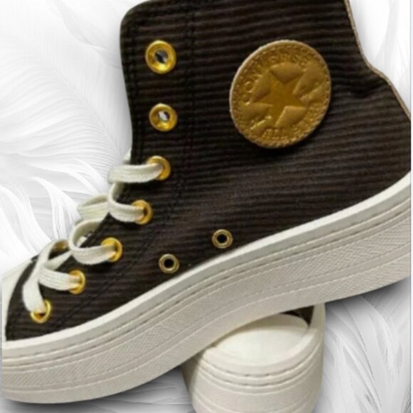 Converse Stylish High-Top Sneakers On Platform Size: 6 - Picture 1 of 8